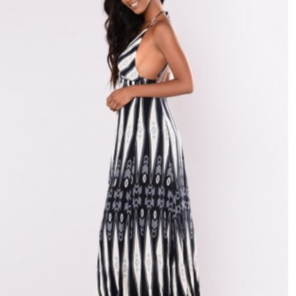 C.C. Boutique Dresses & Skirts - NWOT Maxi Halter Dress Tropical Vacation Gown
